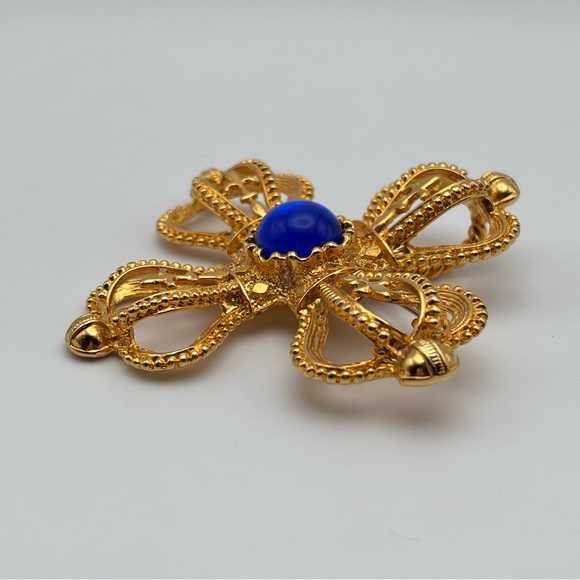Vintage Park Lane Gold-Tone Maltese Cross Brooch With Blue Cabochon - Picture 2 of 5
